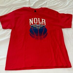 New Orleans pelicans basketball T-shirt size extra large. Unisex oversized tee